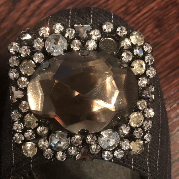 Adrienne Vittadini Shoe - Picture 2 of 6